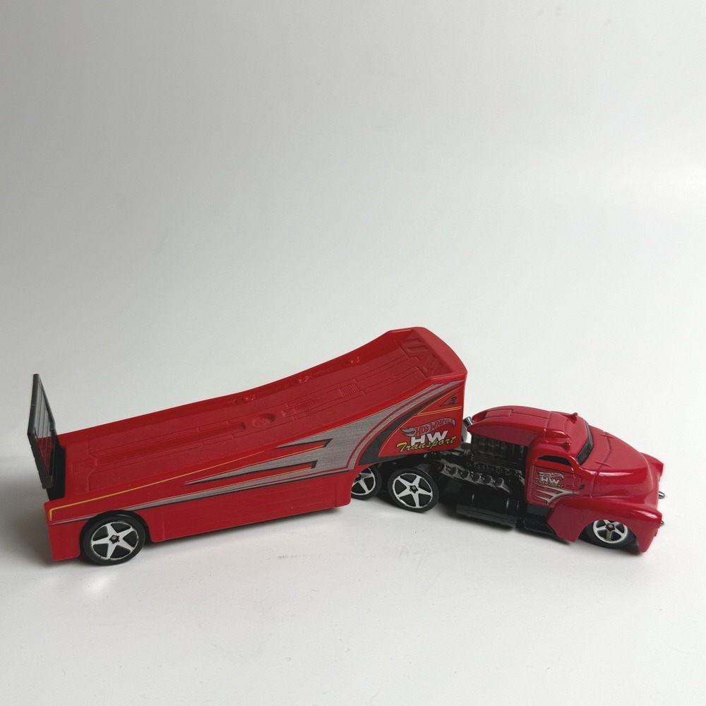 Hot Wheels City Red Rock N Race Transport Truck Trailer Toy 2013 Mattel